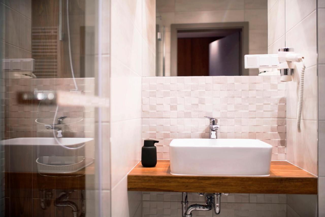 Apartment Easy Rent - Aperta Art - Basen & Lublin